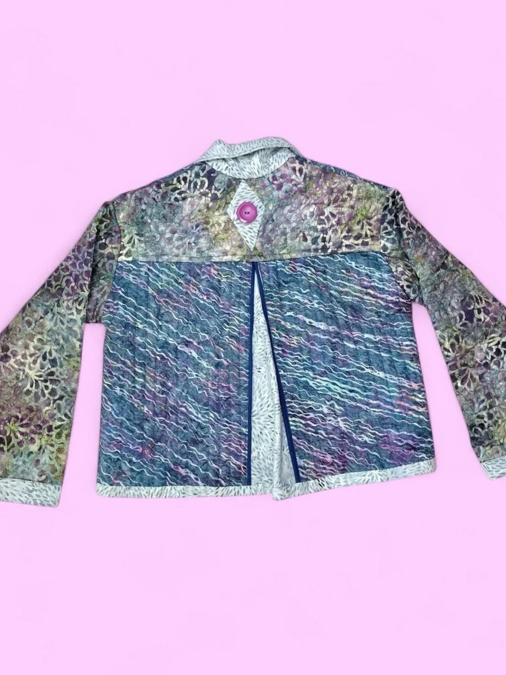 Vintage Kids Unisex SZ (S/M) Blue Batik Quilted Patchwork Jacket